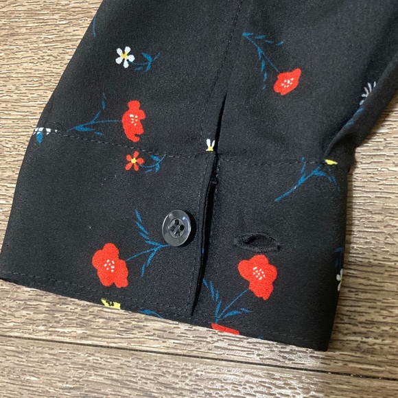 BCBGeneration Black Floral Blouse - Picture 4 of 7